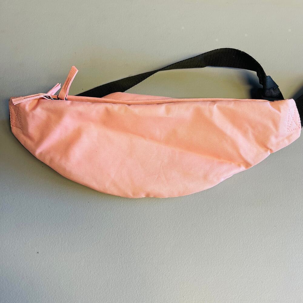 Nike Crossbody Large Fanny Pack - Picture 5 of 10